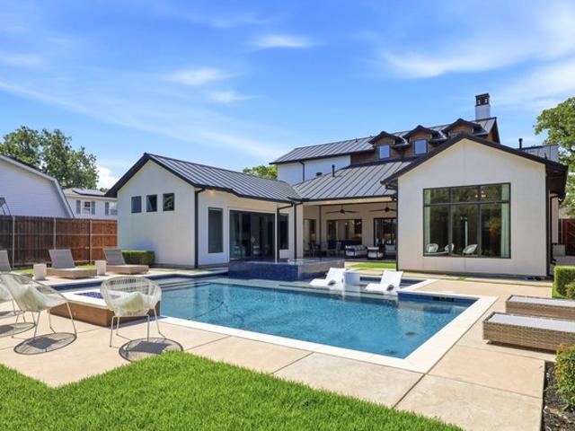 House for sale in Colleyville, Texas