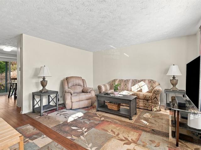 Townhouse for sale in Robinson Township, Allegheny County