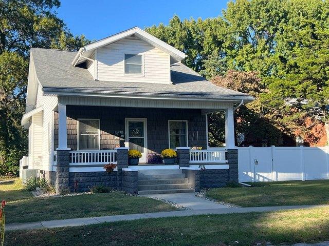 House for sale in Carlinville, Macoupin County