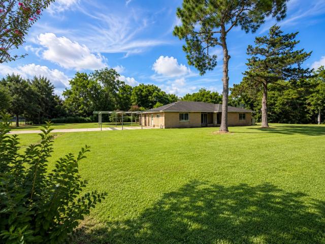 House for sale in Fresno, Texas