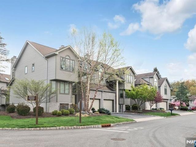 Townhouse for sale in Norwood, New Jersey