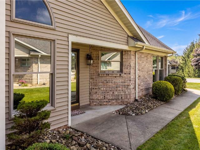Condo for sale in Bovard, Pennsylvania