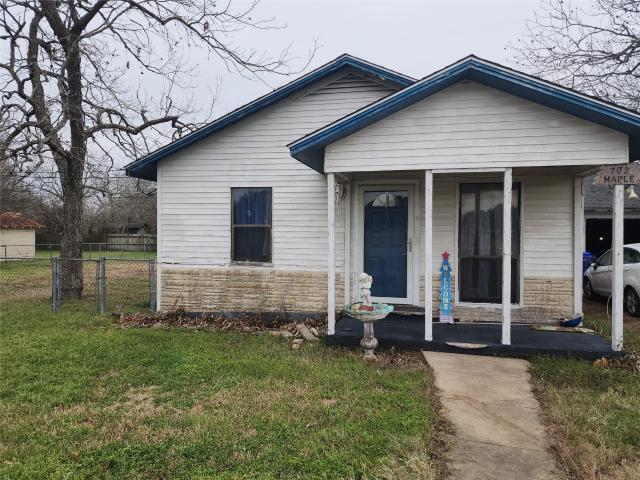 House for sale in Yoakum, Texas