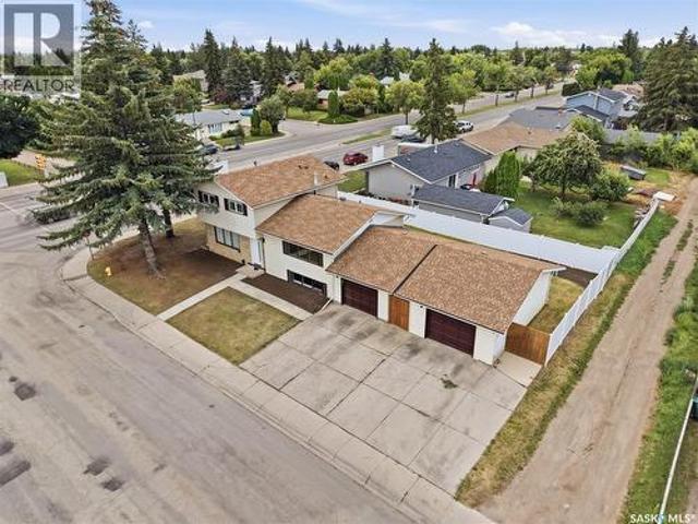 House for sale in Saskatoon, Saskatchewan