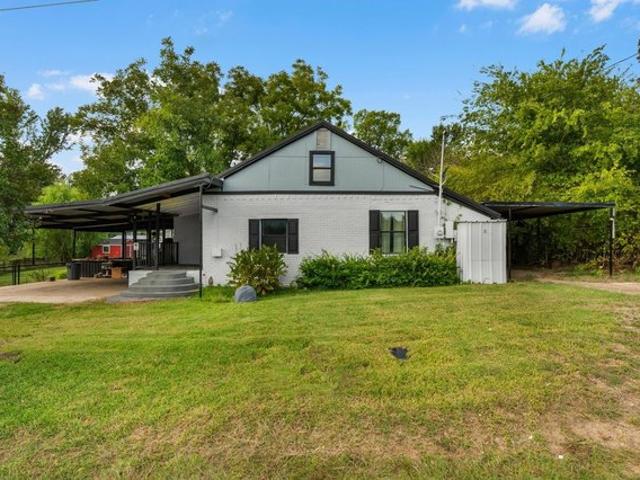 House for sale in Springtown, Parker County
