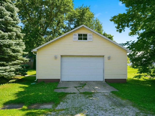 House for sale in Warren, Indiana