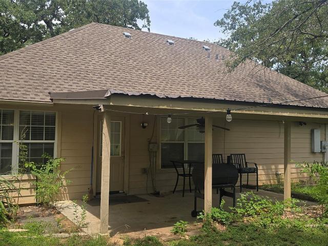 House for sale in Milam, Texas
