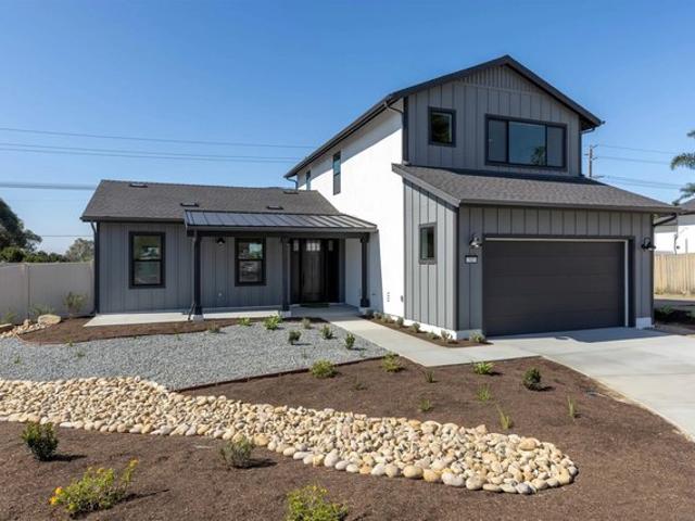 House for sale in Vista, California