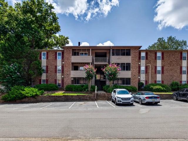 Condo for sale in Hoover, Alabama