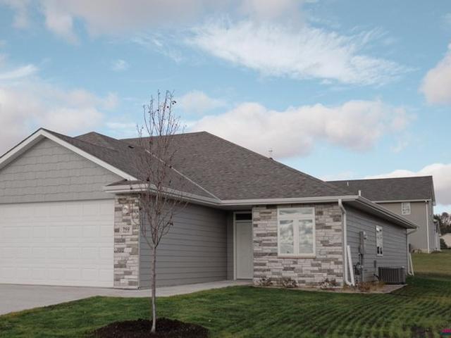 Condo for sale in Avoca, Iowa