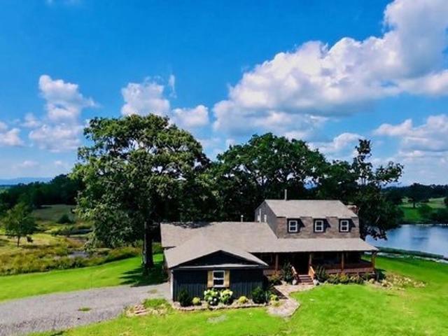 House for sale in Ark