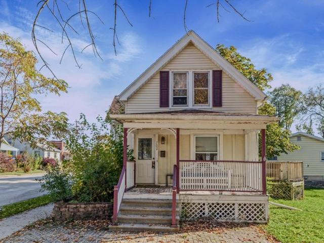 House for sale in LaFollette Park, West Allis