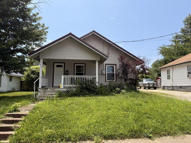 House for sale in Mountain Grove, Missouri