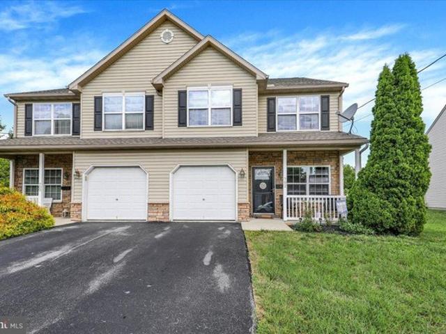 Townhouse for sale in Temple, Pennsylvania