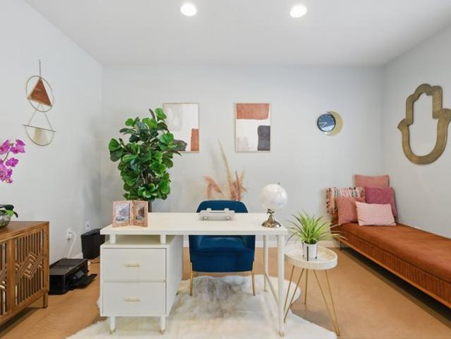 Townhouse for rent in Oakland, California