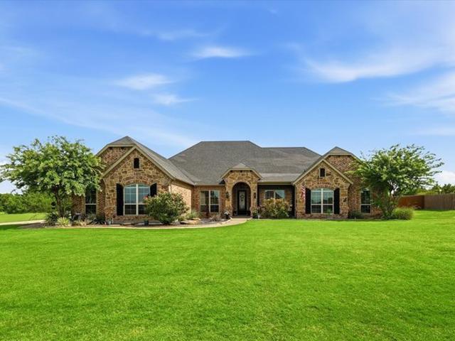 House for sale in Ellis, Texas