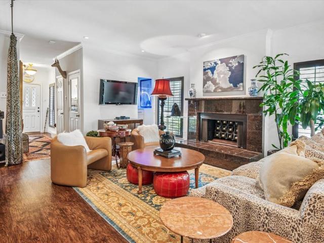 Townhouse for sale in Dallas Townhouse for sale in Dallas