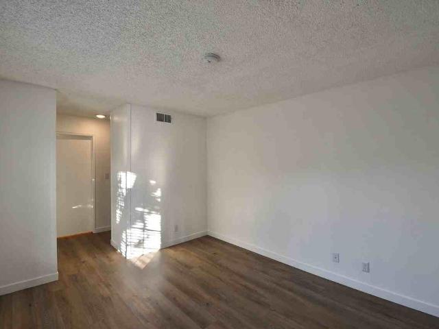 Apartment for rent in Canoga Park Neighborhood Council District, Canoga Park