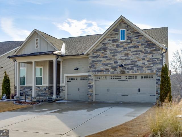 House for sale in Flowery Branch, Georgia