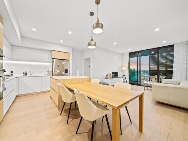 Apartment for sale in Applecross, Western Australia