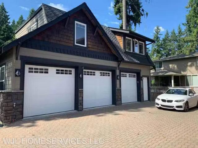 House for rent in Kirkland