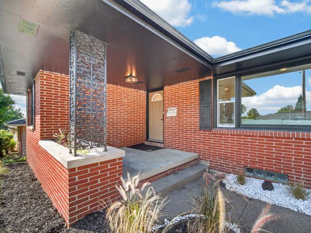 House for sale in Windsor Heights, Iowa