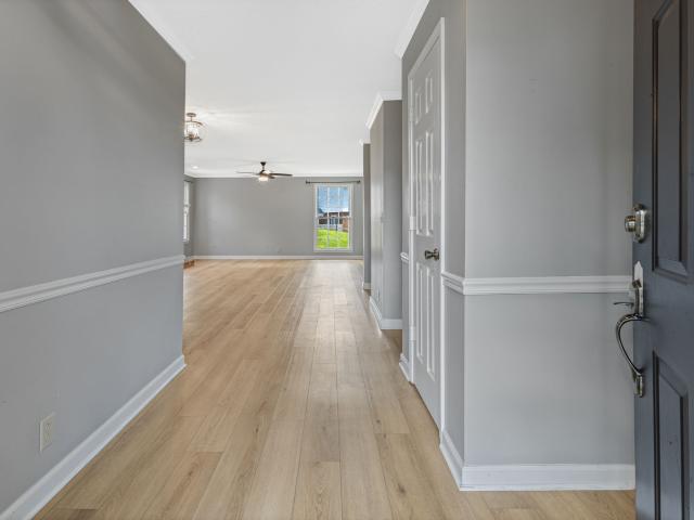 Townhouse for sale in Brentwood