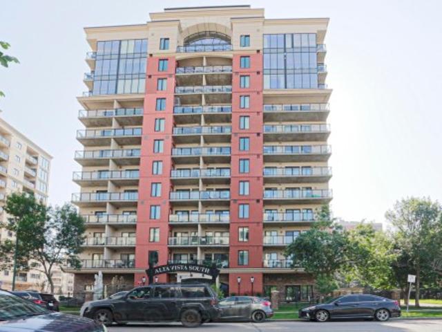 Condo for sale in Wedgewood, Alberta