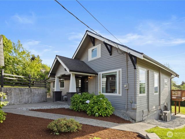 House for sale in Milton, Washington