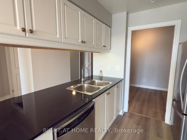 Condo for sale in Oakville, Ontario