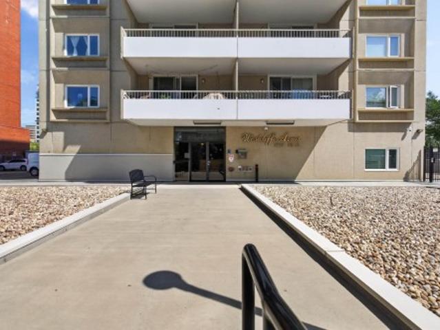 Condo for sale in Wedgewood, Alberta