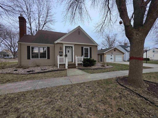 House for sale in Sheldon, Iowa