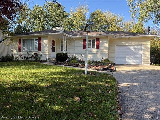 House for sale in Flint, Genesee County