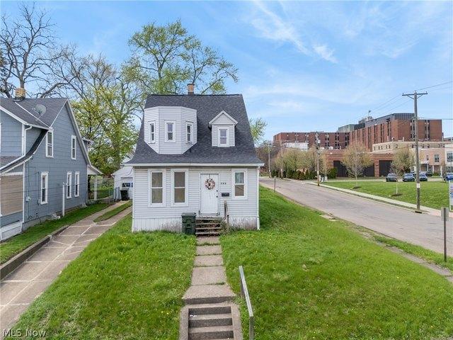 House for sale in Canton, Ohio