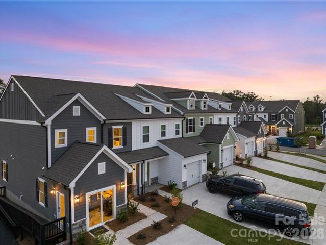 Townhouse for sale in Clover, South Carolina