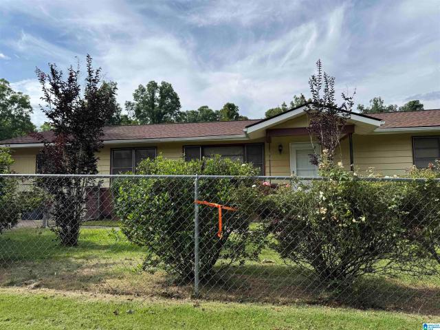 House for sale in Weaver, Alabama