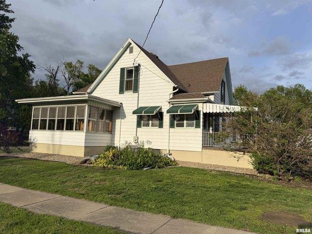 House for sale in Fulton, Illinois
