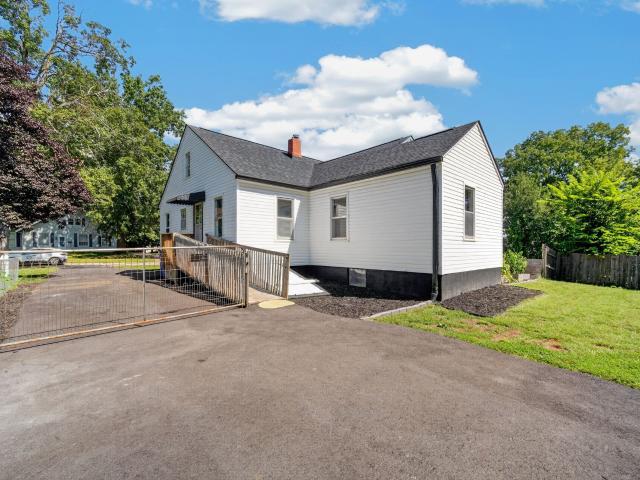 House for sale in Indianola, Warren County