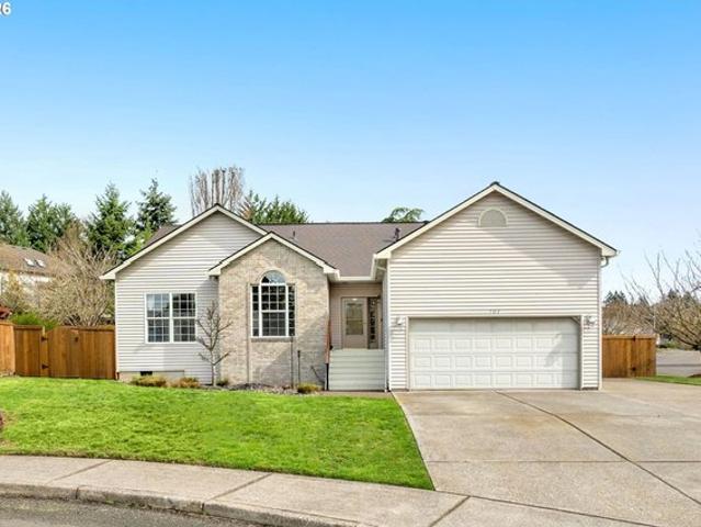 House for sale in La Center, Washington