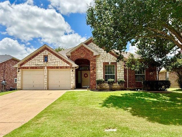 House for sale in Mansfield, Texas