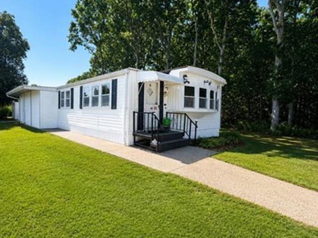 House for sale in Calverton, New York