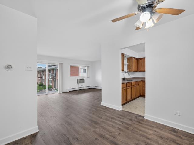 Condo for sale in Glendale Heights, Illinois