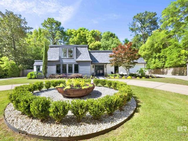 House for sale in Fairhope, Alabama
