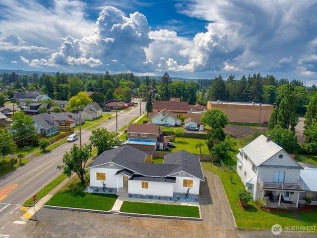 House for sale in Centralia, Washington