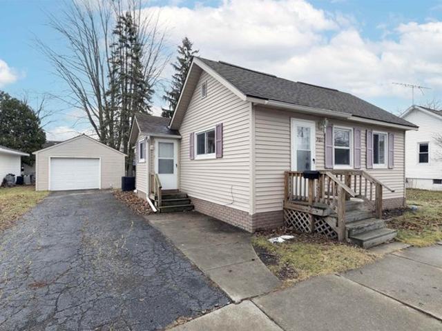 House for sale in Essexville, Michigan