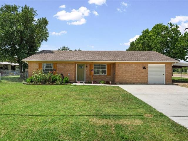 House for sale in Navarro, Texas