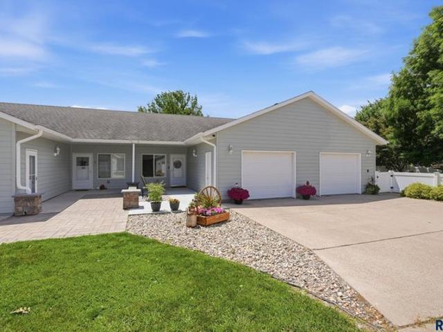Townhouse for sale in Hartford, South Dakota
