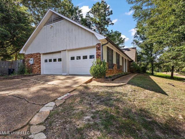 House for sale in Clinton, Mississippi