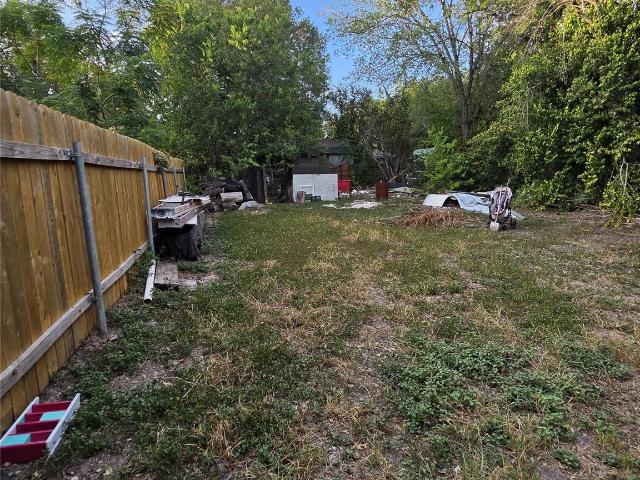House for sale in Lockhart, Caldwell County