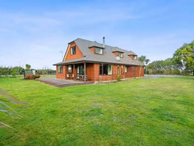 House for sale in Irwell, Canterbury